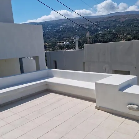 Perakis Maisonette Feriehus *