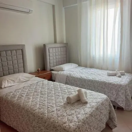 Perakis Maisonette * Ándros